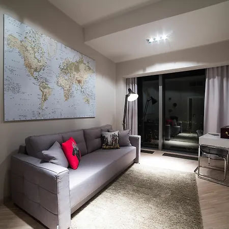 40th+ Floor Luxury In Sky Tower Hotel *