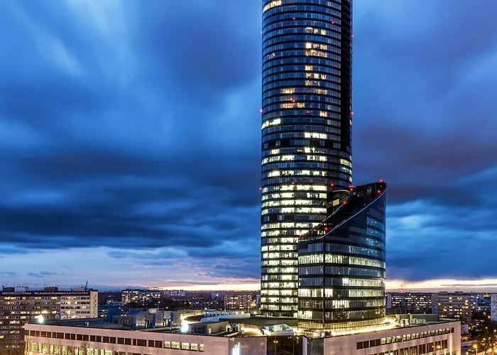 40th+ Floor Luxury In Sky Tower Hotel Breslau